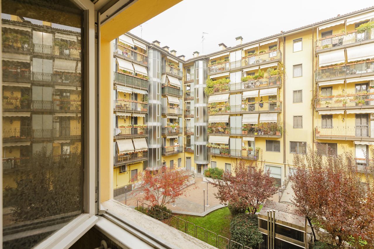 Residence Mignoncase Tre Milano Exteriör bild